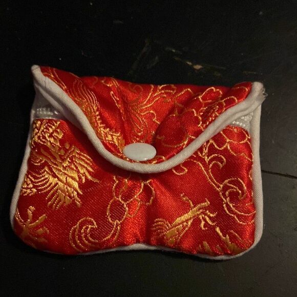 Gold Tone Ice Skate Pins Set with Tie Tack Backs Winter Sports Lapel Pins - Picture 3 of 4